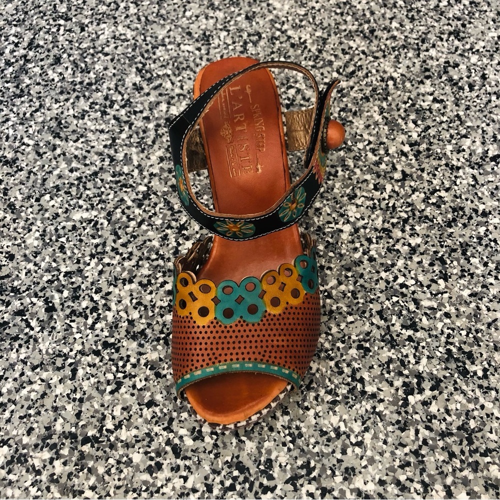 L’artiste ✦ Original Block 3” Heel Sandals (size 6) - Picture 5 of 6